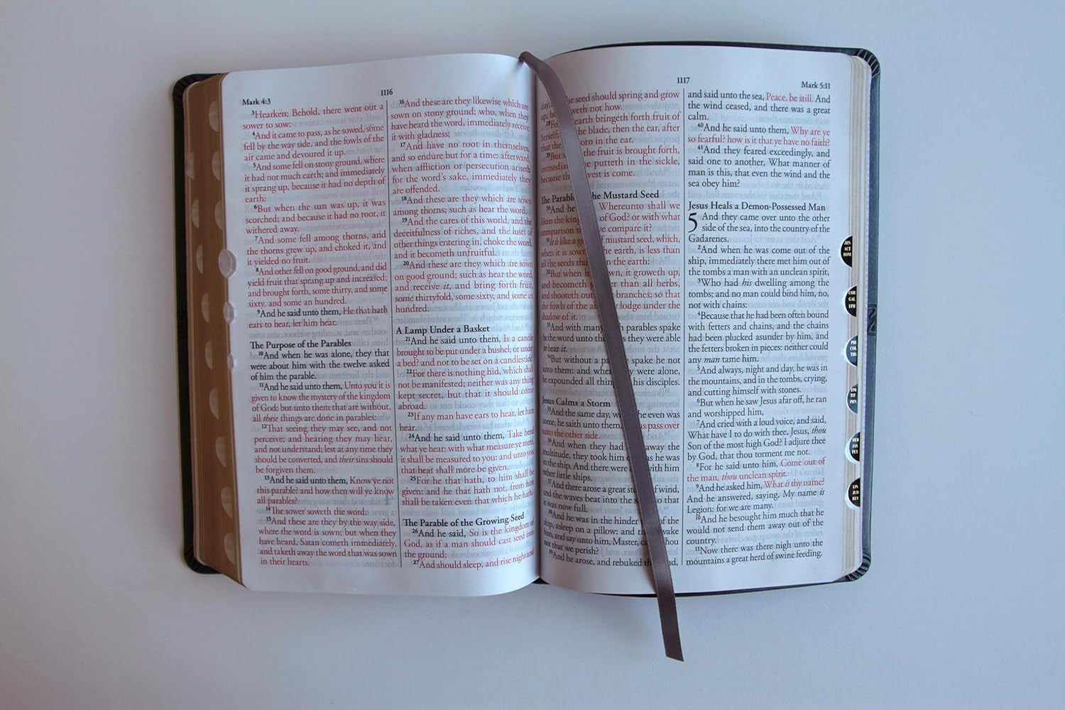 KJV Holy Bible, Large Print Medium Format, Gray Faux Leather with Ribbon Marker, Red Letter, Thumb Index (KJV Medium Size Large Print Editions)